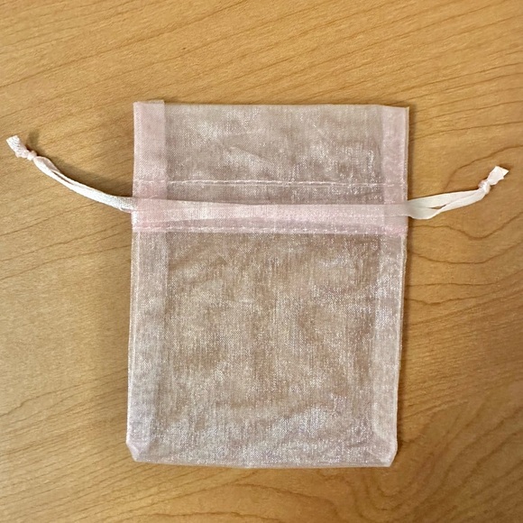 Hand Crafted Mother Robin’s Egg Pendant - Picture 3 of 3